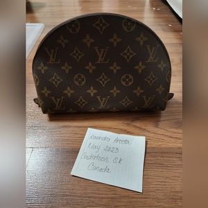 ❌️❌️SOLD❌️❌️Louis Vuitton Vintage Cosmetic Pouch GM